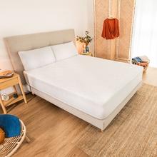 Flow ProtectMattress 1000 CloudSense (180) 130 g/m2 gepolsterter Matratzenschoner. Atmungsaktiv und 100 % wasserdicht. Einfache Wäsche bis 60 Grad. Anpassbar an Matratzen bis 30 cm Höhe. Hergestellt in Spanien mit Ökotex-Zertifikat.