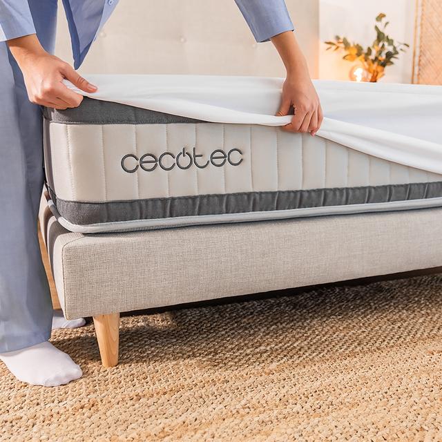 Flow ProtectMattress 1000 (180) Coprimaterasso traspirante e impermeabile. La spugna è realizzata al 100% in cotone. Lavaggio facile fino a 60 gradi. Per materassi alti fino a 26 cm. Prodotto in Spagna con certificazione Oekotex.