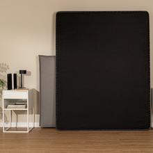 Flow BedSupport Gris 180x190 Se trata de un tablero de madera extra dura, cuenta con un marco y cinco barras de acero transversales para aportar un extra de resistencia, siendo capaz de soportar  el peso de cualquier tipo de colchón.Este tablero, viene tapizado con fibra hipoalergénica y tejido 3D gris, ambos componentes son altamente transpirables, además añadimos cuatro válvulas de aireación para otorgar la máxima durabilidad.